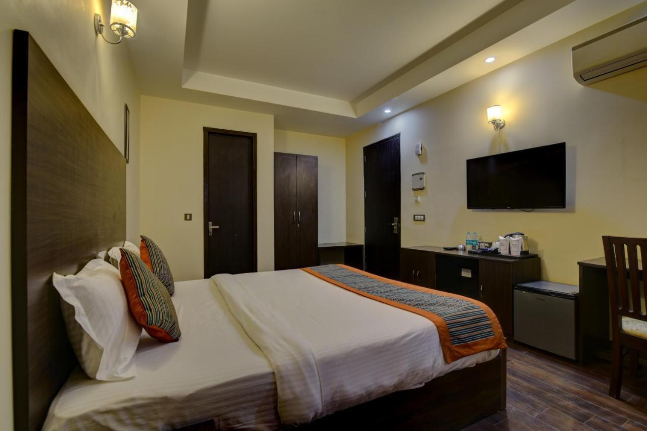 Country Inn Hotels & Resorts Vrindāvan 외부 사진