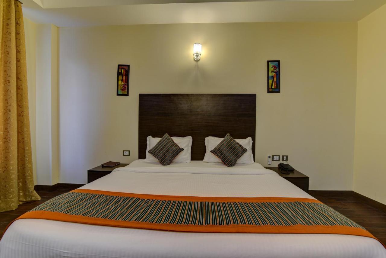 Country Inn Hotels & Resorts Vrindāvan 외부 사진