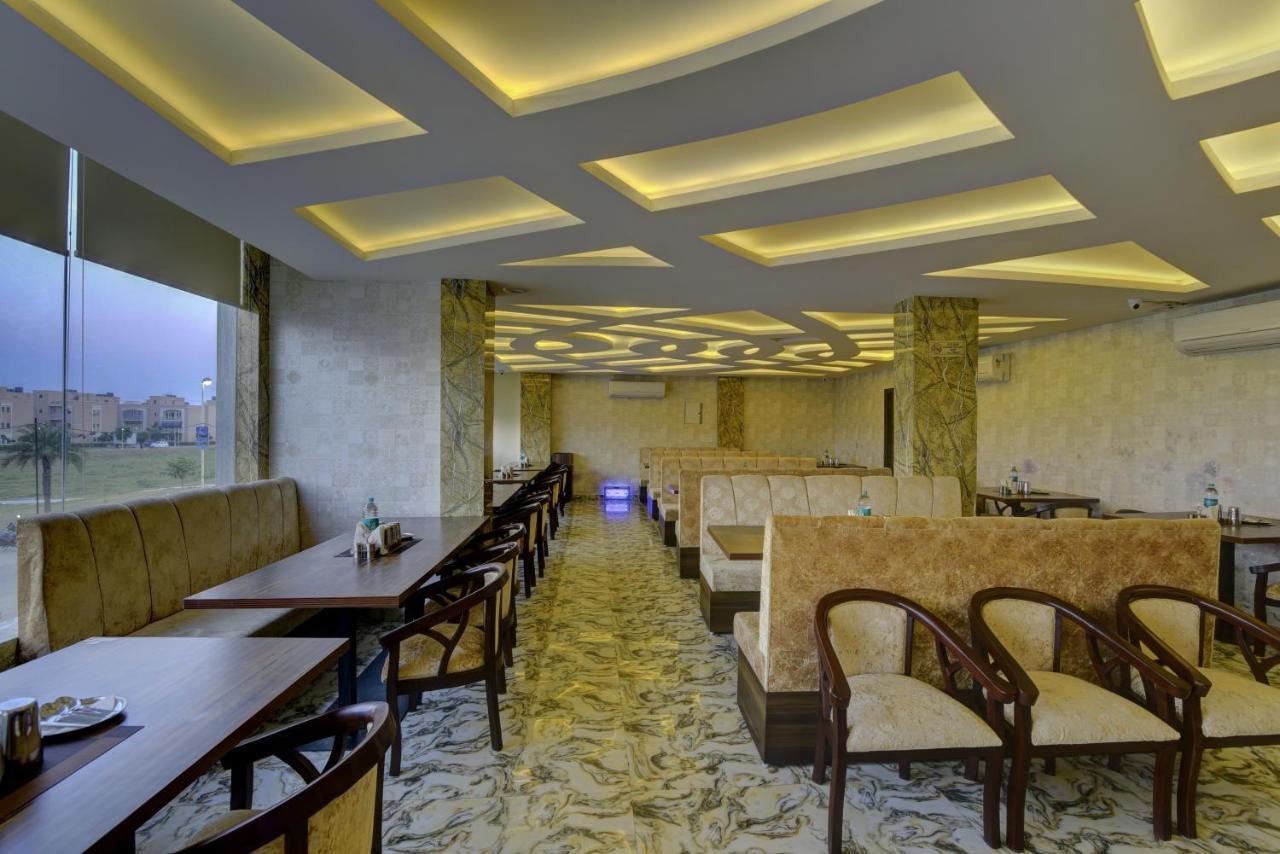 Country Inn Hotels & Resorts Vrindāvan 외부 사진